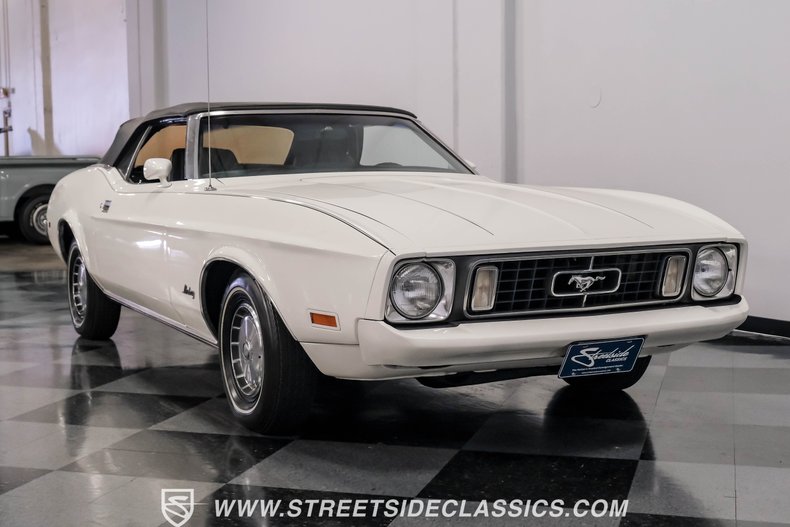 Unknown-Mustang-1973-White-Black-31