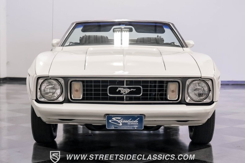 Unknown-Mustang-1973-White-Black-32
