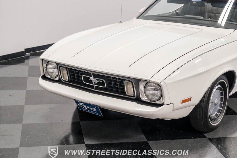 Unknown-Mustang-1973-White-Black-33