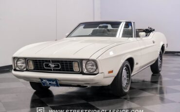 Unknown-Mustang-1973-White-Black-4