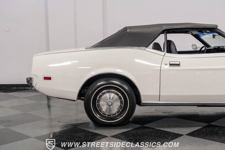 Unknown-Mustang-1973-White-Black-43