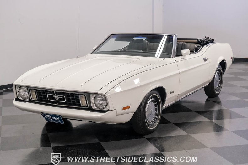Unknown-Mustang-1973-White-Black-8