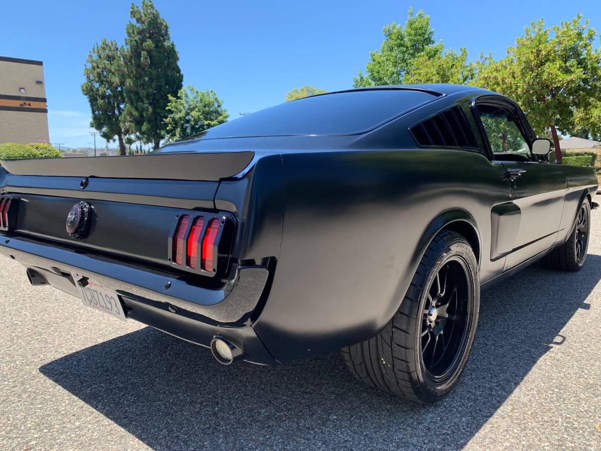 Unknown-Mustang-fastback-gt-1965-1