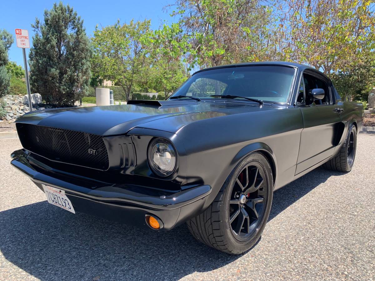 Unknown-Mustang-fastback-gt-1965