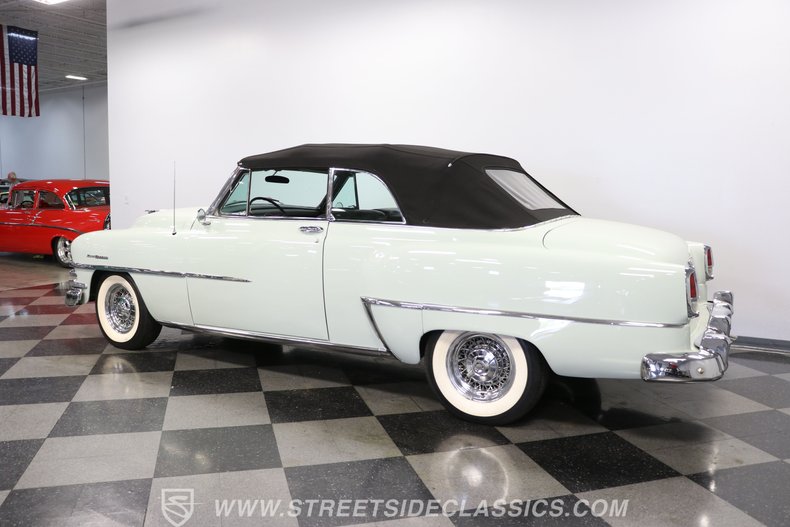 Unknown-New-yorker-1953-Pearl-Gray-Black-ampamp-Red-2
