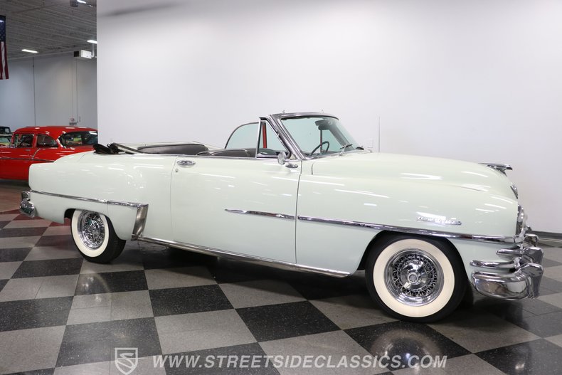 Unknown-New-yorker-1953-Pearl-Gray-Black-ampamp-Red-4