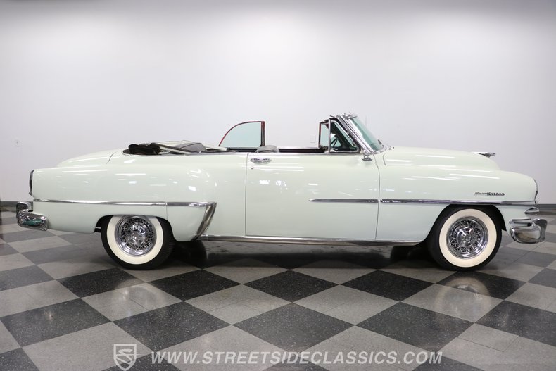 Unknown-New-yorker-1953-Pearl-Gray-Black-ampamp-Red-47