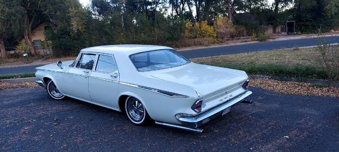 Unknown-Newport-1964-White