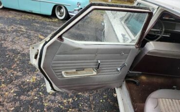 Unknown-Newport-1964-White-3