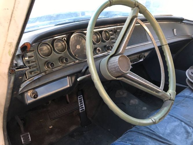 Unknown-Newport-1964-White