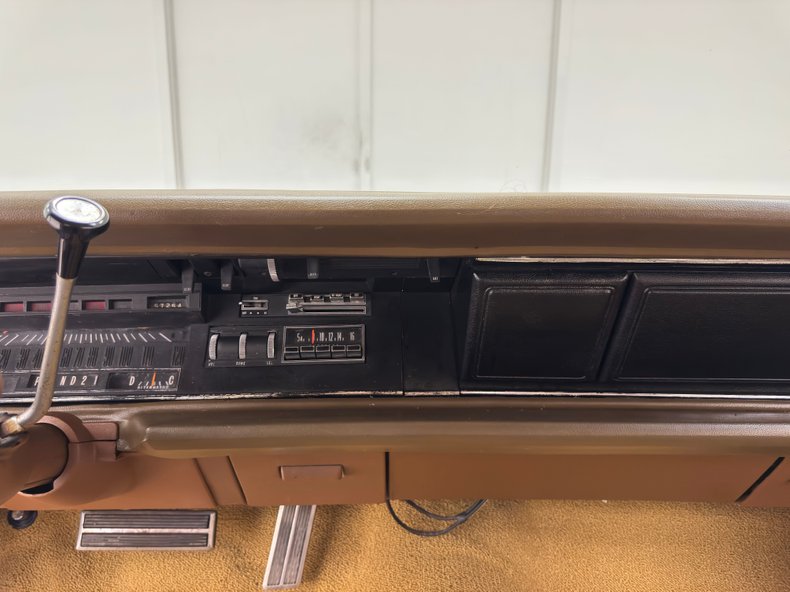 Unknown-Newport-1969-Crimson-Saddle-14