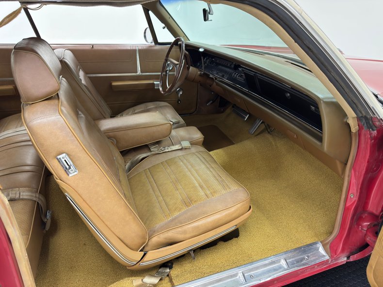 Unknown-Newport-1969-Crimson-Saddle-20