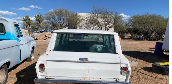 Unknown-Nova-1963-White-Turquoise-1