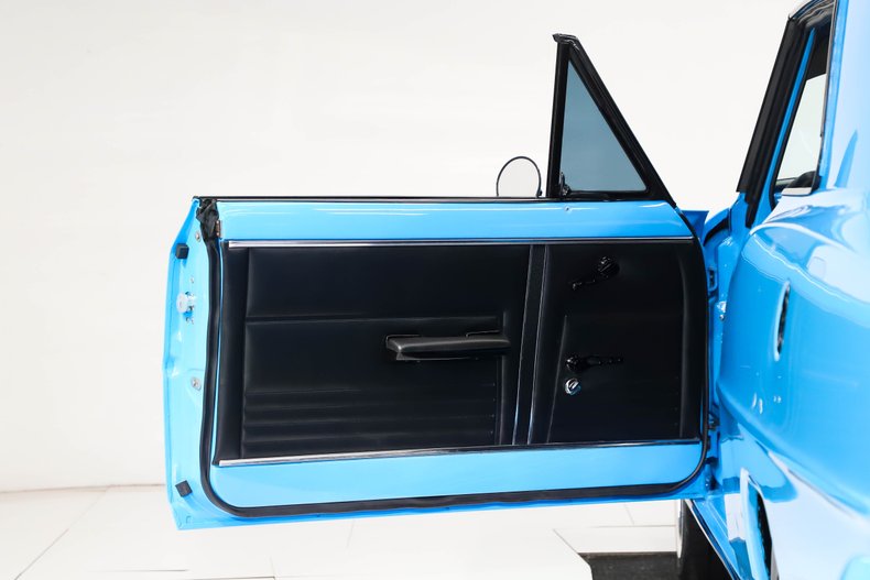 Unknown-Nova-1967-Cool-Blue-Black-5