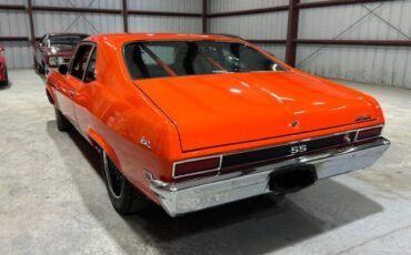 Unknown-Nova-1968-Hugger-Orange-Black-29