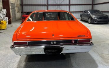Unknown-Nova-1968-Hugger-Orange-Black-30