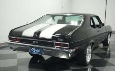 Unknown-Nova-1970-Black-Black-15