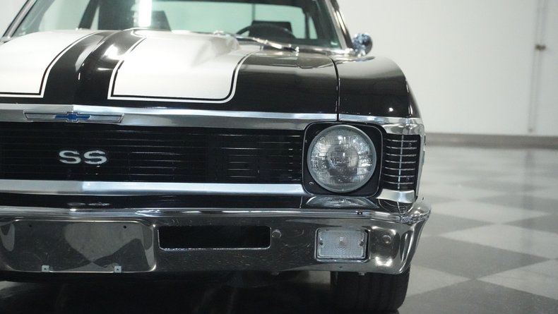 Unknown-Nova-1970-Black-Black-24