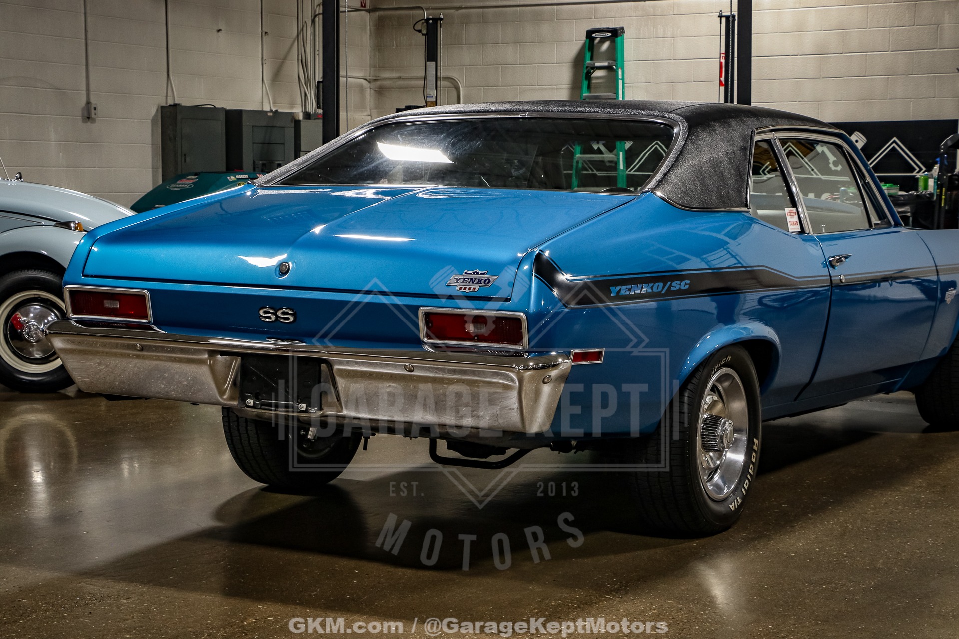 Unknown-Nova-1970-Blue-Black-11