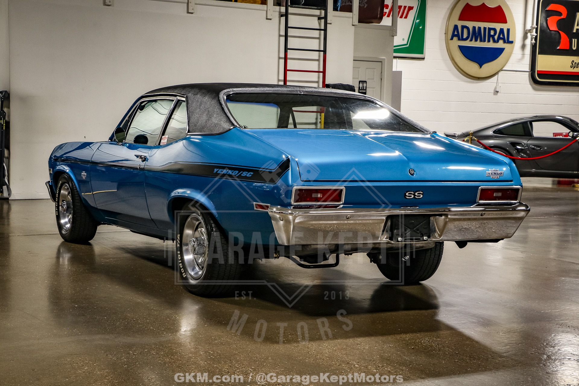 Unknown-Nova-1970-Blue-Black-16