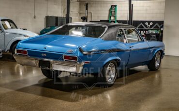 Unknown-Nova-1970-Blue-Black-17