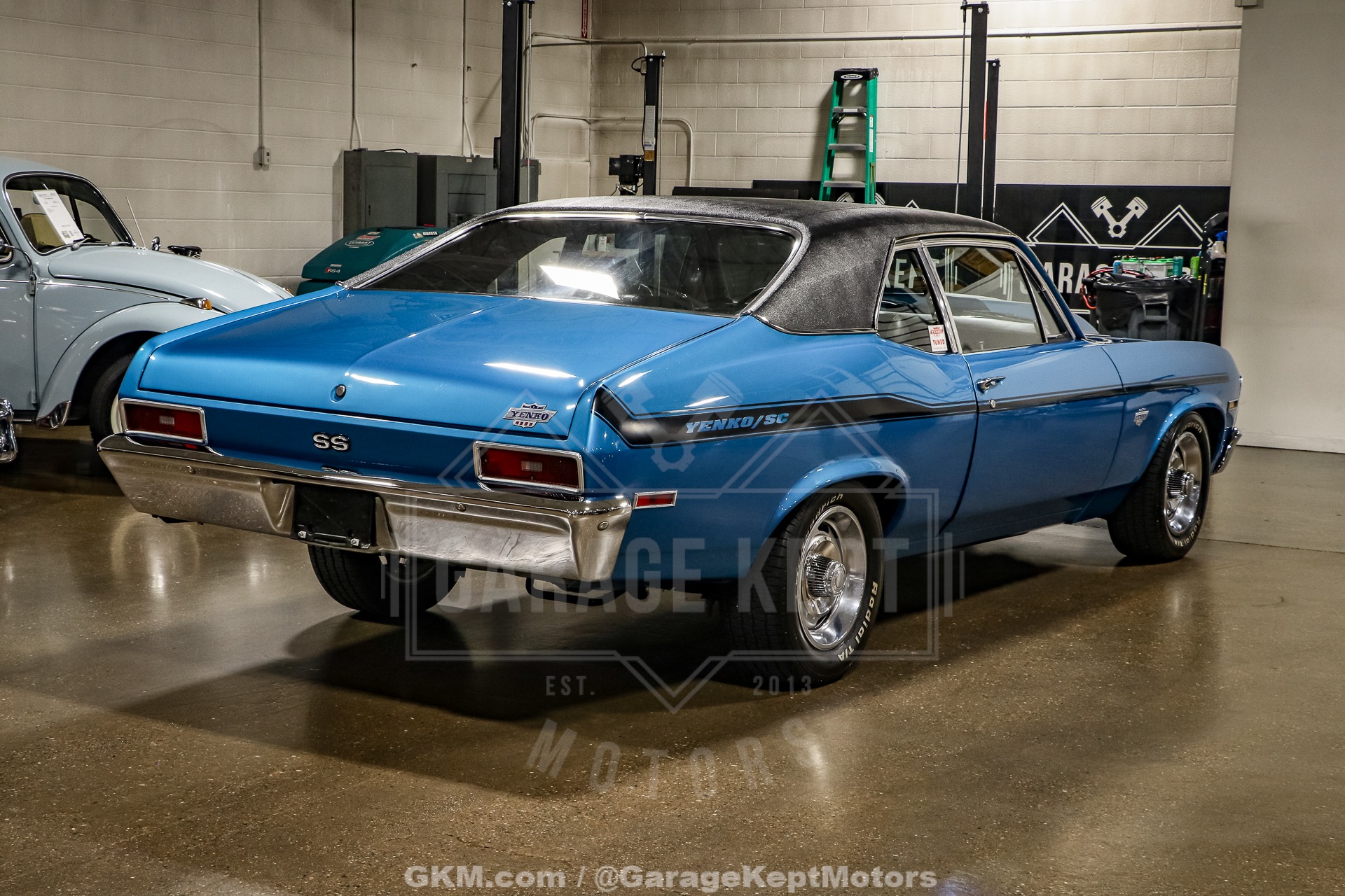 Unknown-Nova-1970-Blue-Black-17
