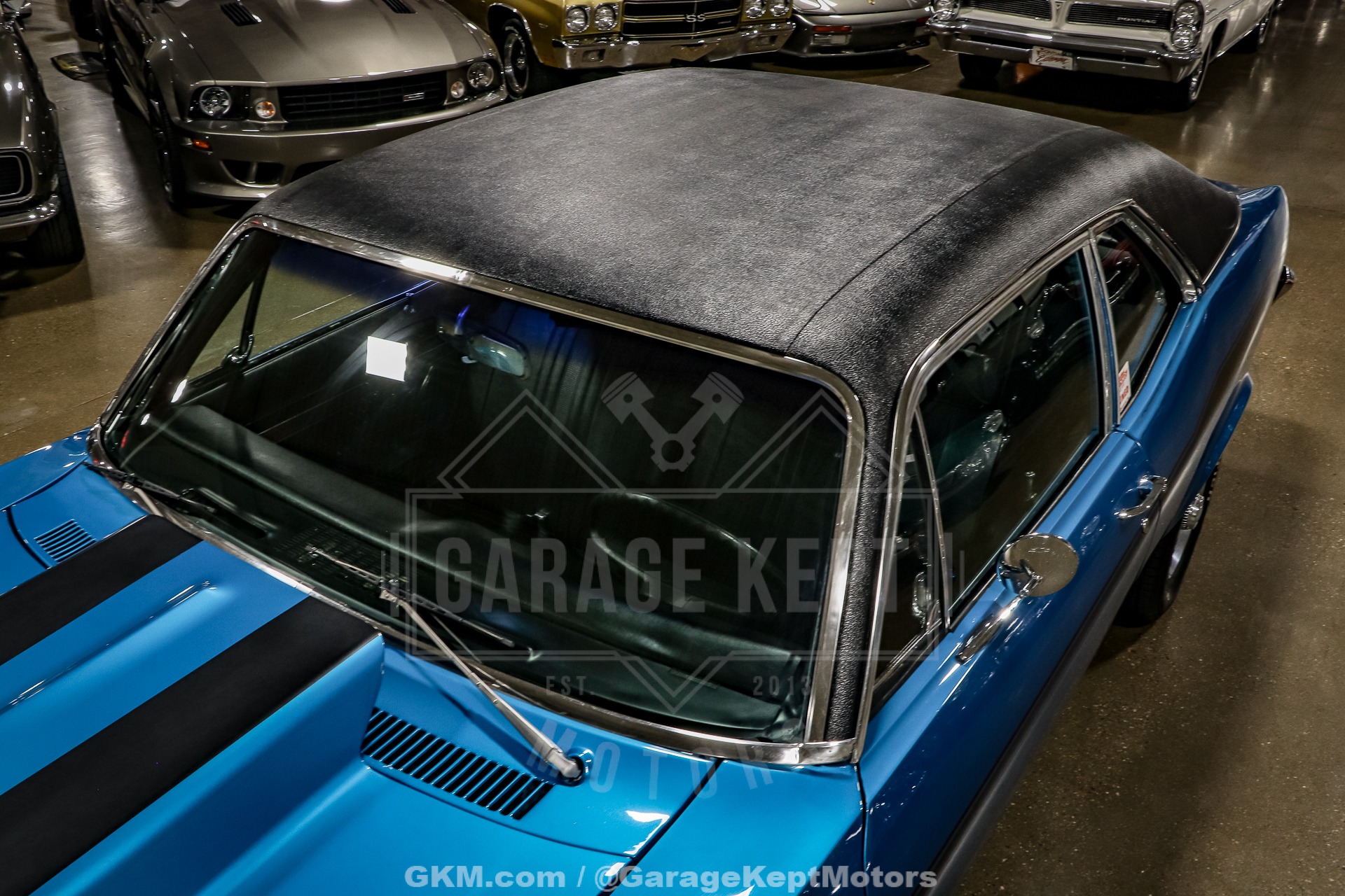 Unknown-Nova-1970-Blue-Black-31