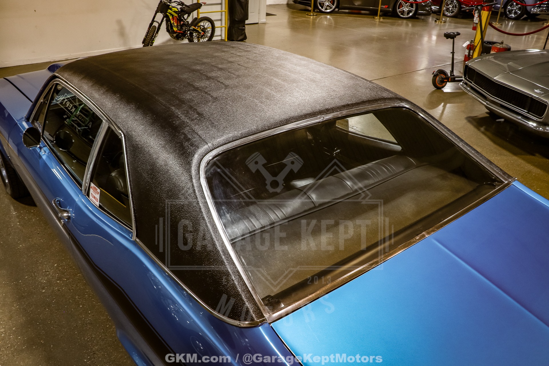 Unknown-Nova-1970-Blue-Black-42