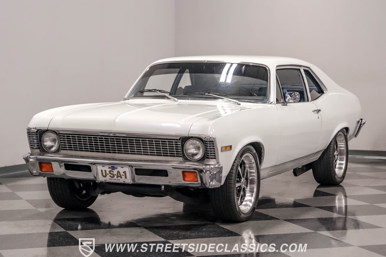 Unknown-Nova-1971-White-Blue-1