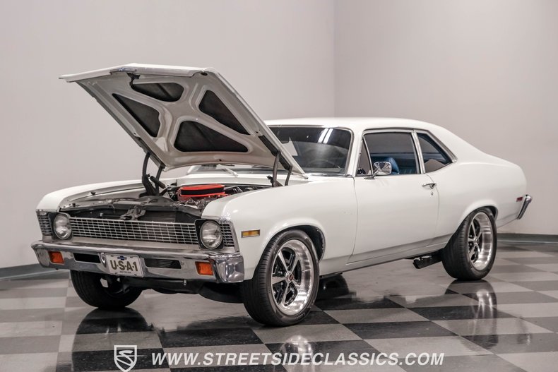 Unknown-Nova-1971-White-Blue-17
