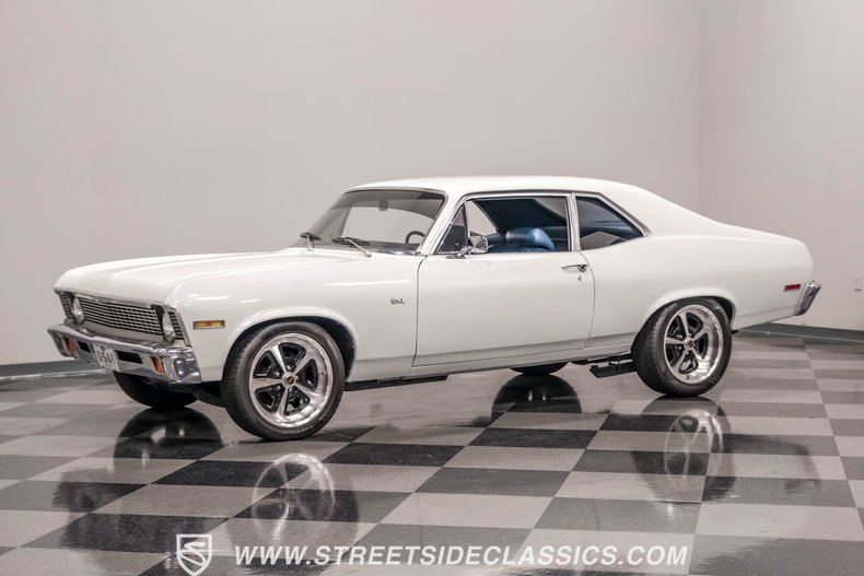 Unknown-Nova-1971-White-Blue-23
