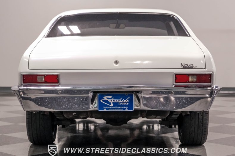 Unknown-Nova-1971-White-Blue-26