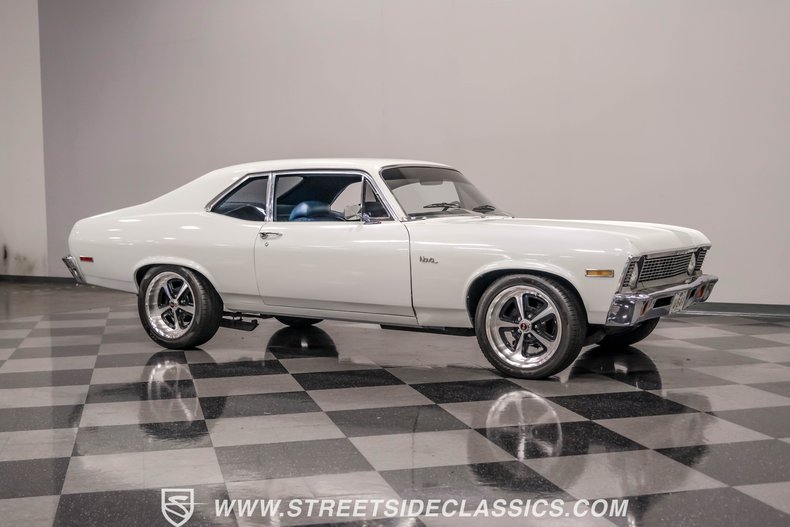 Unknown-Nova-1971-White-Blue-31