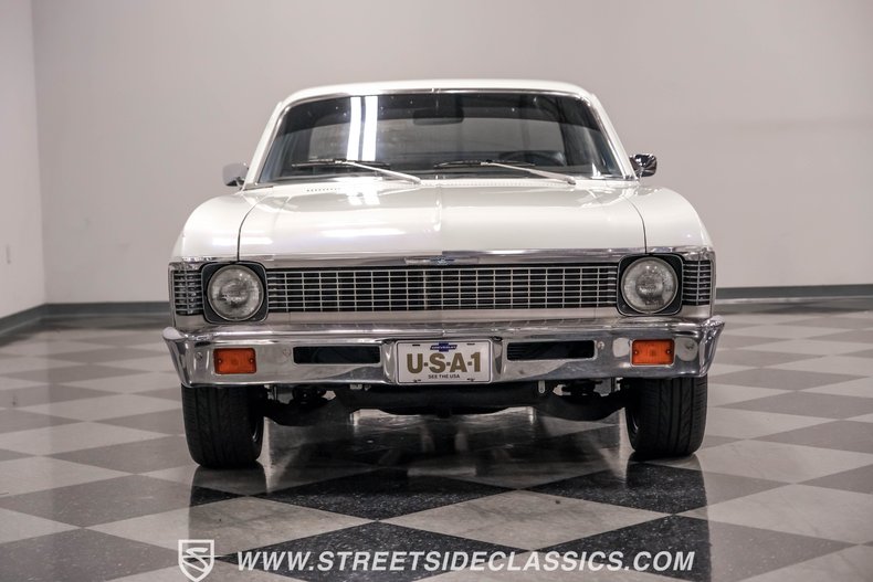 Unknown-Nova-1971-White-Blue-33