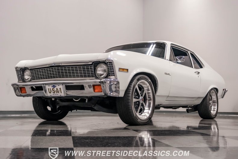 Unknown-Nova-1971-White-Blue-36