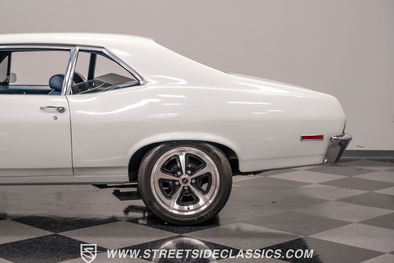 Unknown-Nova-1971-White-Blue-38