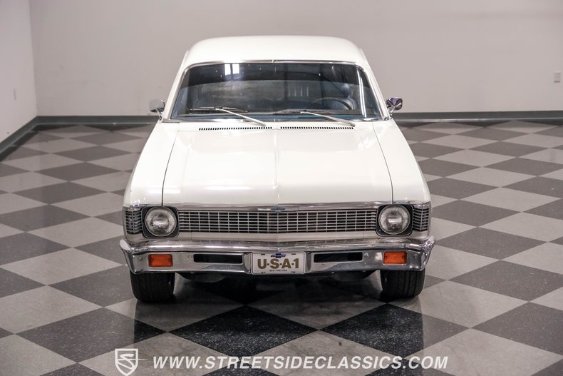 Unknown-Nova-1971-White-Blue-4