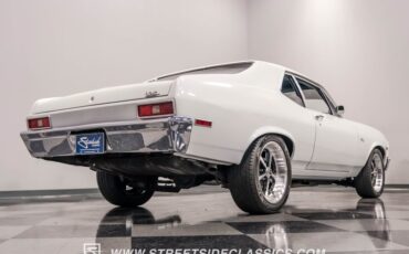 Unknown-Nova-1971-White-Blue-41