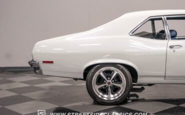 Unknown-Nova-1971-White-Blue-42