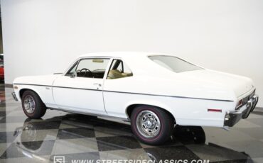 Unknown-Nova-1972-Antique-White-White-20