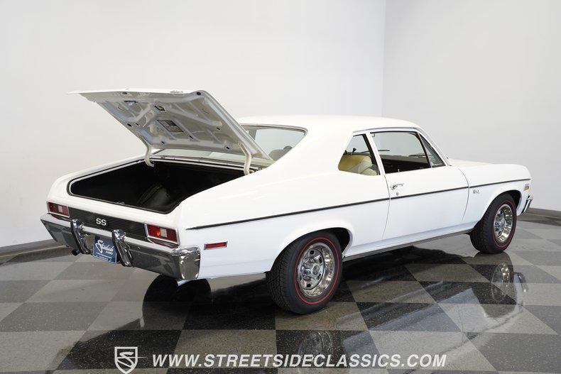 Unknown-Nova-1972-Antique-White-White-28