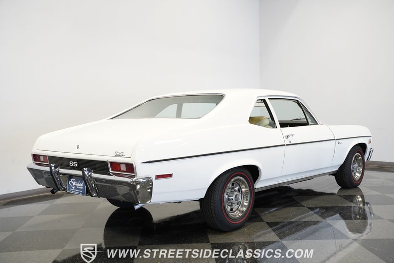 Unknown-Nova-1972-Antique-White-White-34