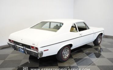 Unknown-Nova-1972-Antique-White-White-35