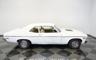Unknown-Nova-1972-Antique-White-White-37