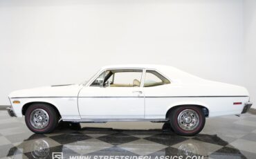 Unknown-Nova-1972-Antique-White-White-9