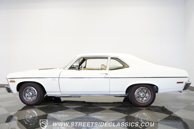 Unknown-Nova-1972-Antique-White-White-9