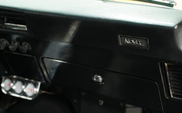 Unknown-Nova-1972-Gold-Black-12