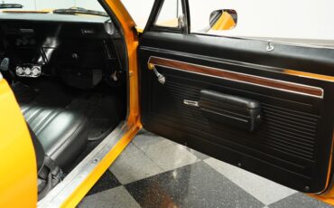 Unknown-Nova-1972-Gold-Black-13