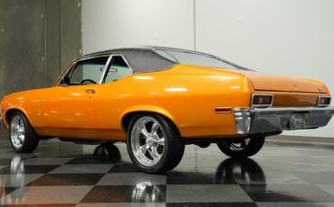 Unknown-Nova-1972-Gold-Black-35