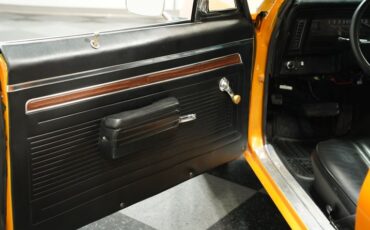 Unknown-Nova-1972-Gold-Black-39